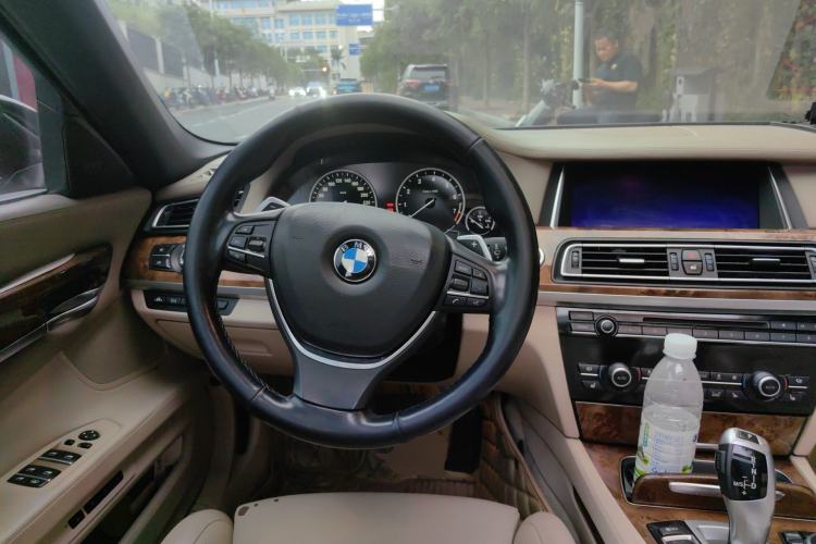 Used BMW 7 Series 2013 740Li Hybrid Edition Steering Wheel