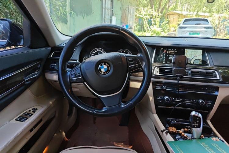 Used BMW 7 Series 2013 730Li Leading Model Steering Wheel