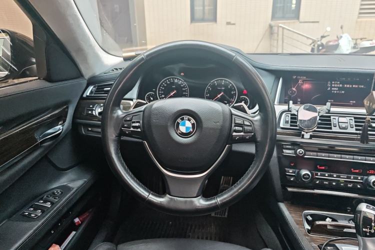 Used BMW 7 Series 2013 740Li xDrive Steering Wheel
