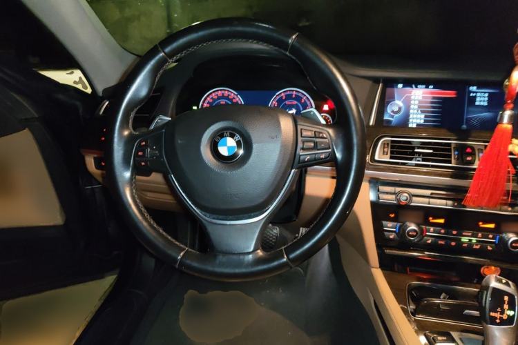 Used BMW 7 Series 2013 740Li Luxury Model Steering Wheel