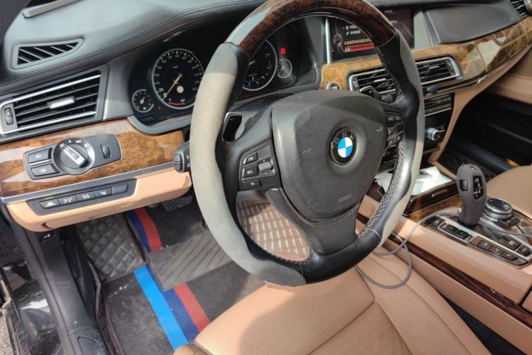 Used BMW 7 Series 2013 750Li xDrive Steering Wheel