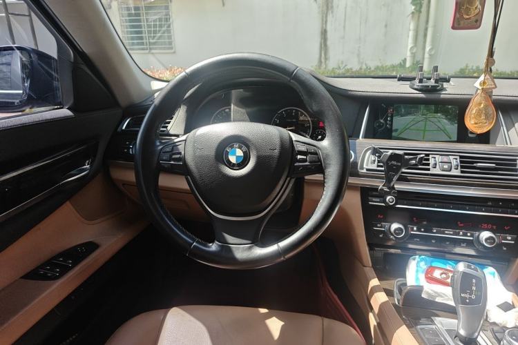 Used BMW 7 Series 2013 730Li Leading Model Steering Wheel