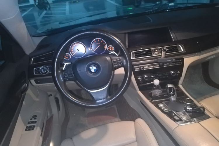 Used BMW 7 Series 2013 740Li Leading Model Steering Wheel
