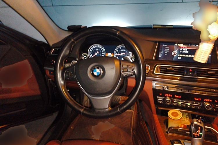 Used BMW 7 Series 2013 740Li Leading Model Steering Wheel