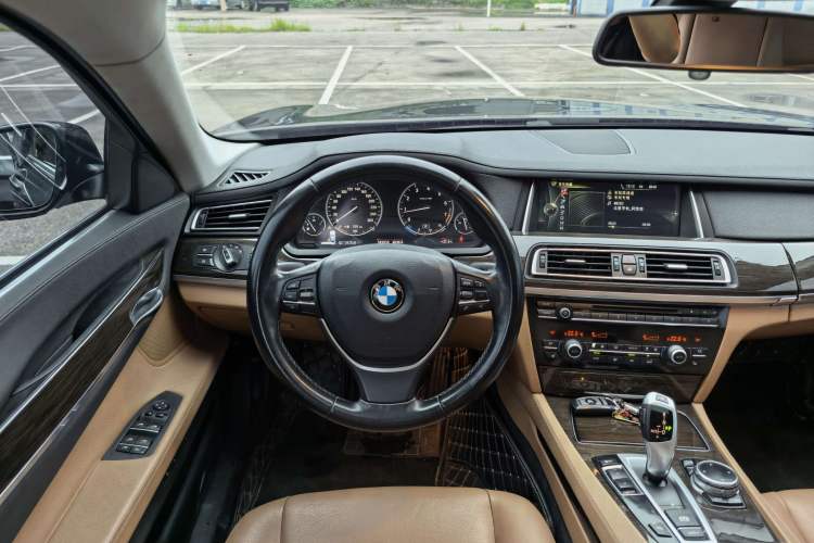 Used BMW 7 Series 2013 730Li Leading Model Steering Wheel