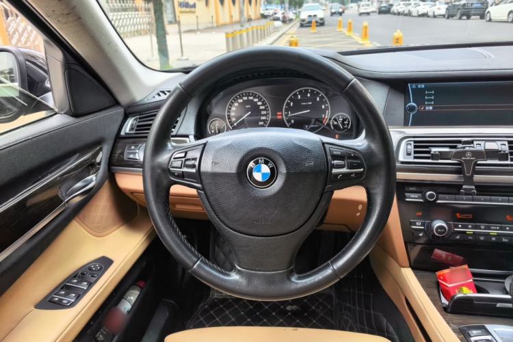 Used BMW 7 Series 2013 730Li Luxury Model Steering Wheel