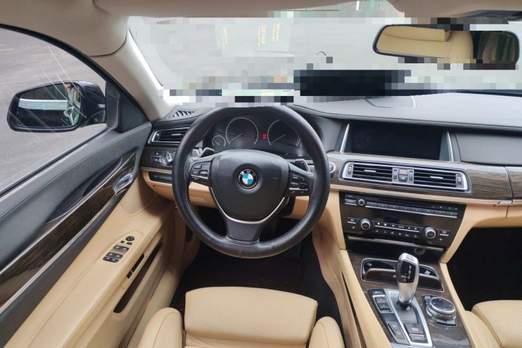 Used BMW 7 Series 2013 740Li Leading Model Steering Wheel