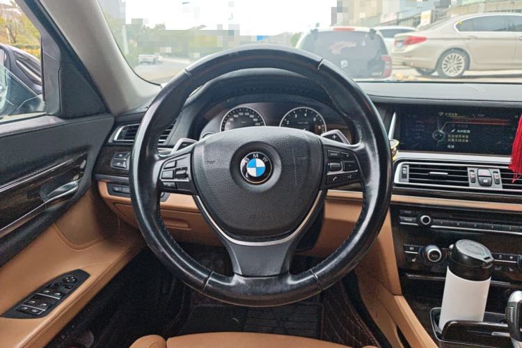 Used BMW 7 Series 2013 740Li Leading Model Steering Wheel