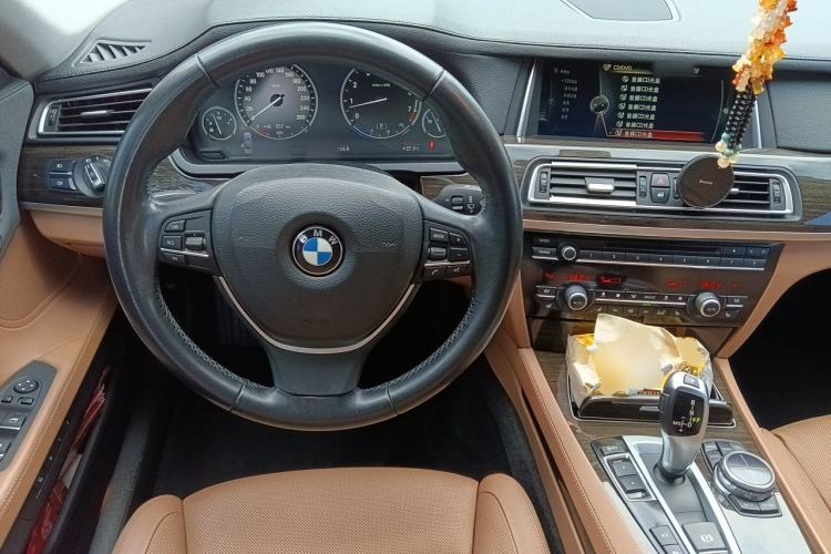 Used BMW 7 Series 2013 730Li Leading Model Steering Wheel
