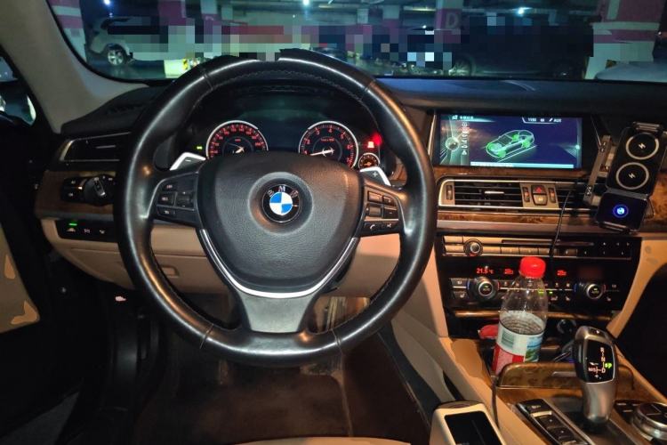 Used BMW 7 Series 2013 740Li Luxury Model Steering Wheel