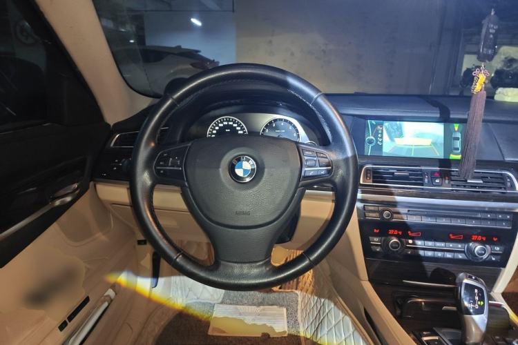 Used BMW 7 Series 2013 730Li Luxury Model Steering Wheel
