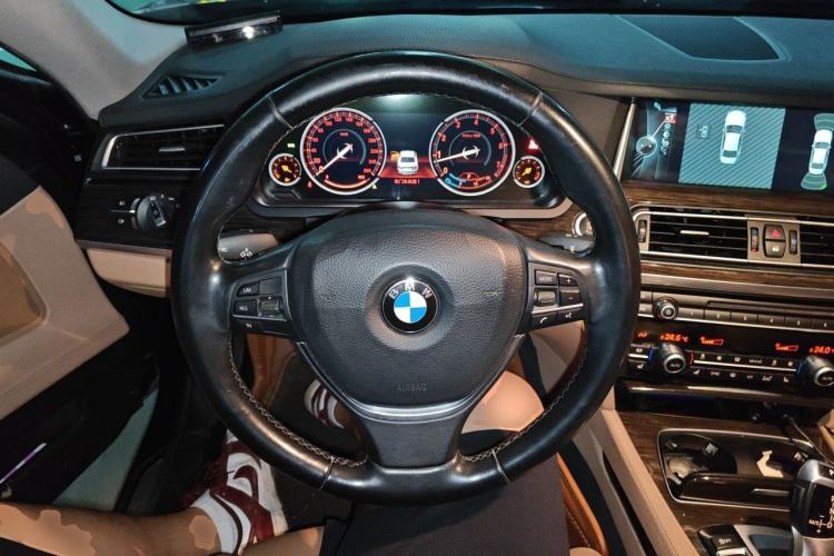 Used BMW 7 Series 2013 730Li Luxury Model Steering Wheel