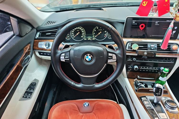 Used BMW 7 Series 2013 740Li Luxury Model Steering Wheel