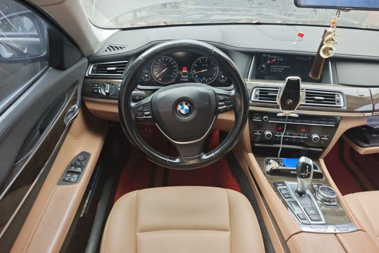 Used BMW 7 Series 2013 730Li Leading Model Steering Wheel
