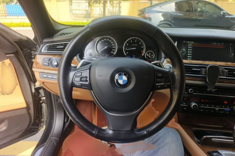 Used BMW 7 Series 2013 740Li Hybrid Edition Steering Wheel