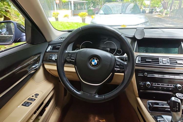 Used BMW 7 Series 2013 730Li Leading Model Steering Wheel