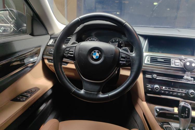 Used BMW 7 Series 2013 740Li Leading Model Steering Wheel