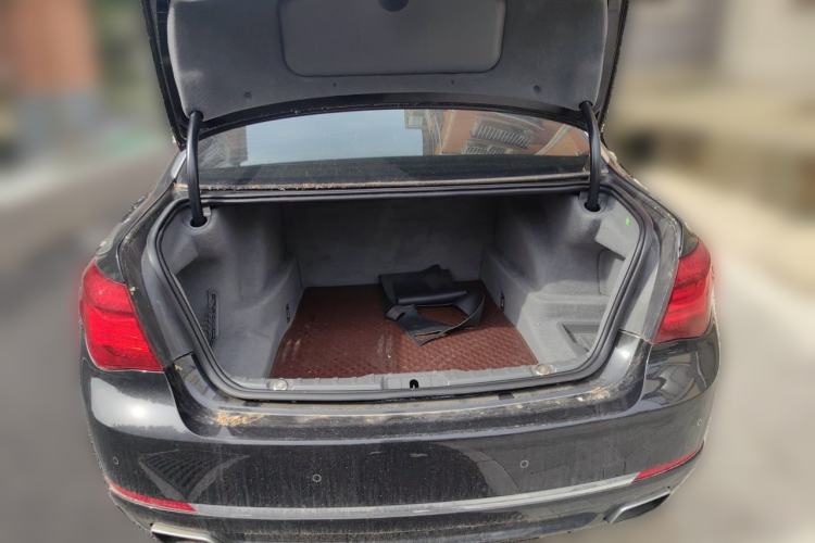 Used BMW 7 Series 2013 750Li xDrive Trunk