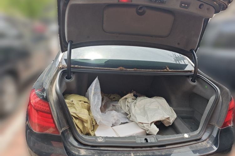 Used BMW 7 Series 2013 740Li Leading Model Trunk