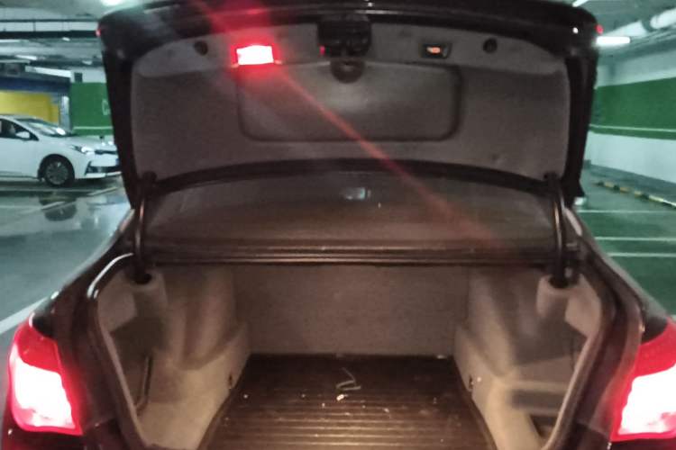 Used BMW 7 Series 2013 730Li Leading Model Trunk