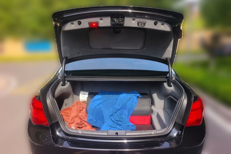 Used BMW 7 Series 2013 740Li Hybrid Edition Trunk