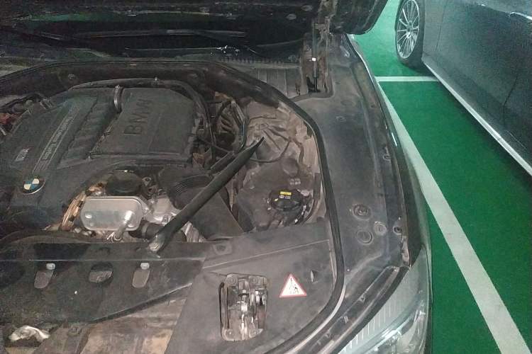 Used BMW 7 Series 2013 740Li Leading Model Engine Bay Left