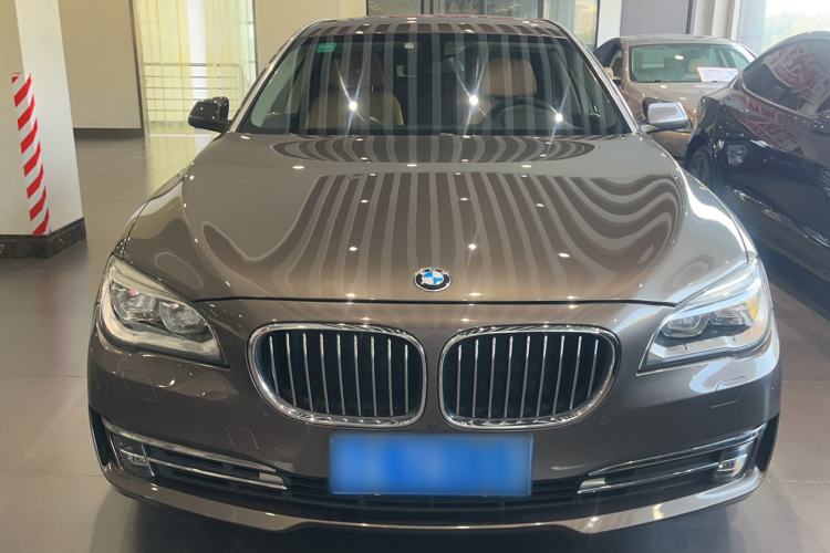 Used BMW 7 Series 2013 740Li Leading Model Exterior 1