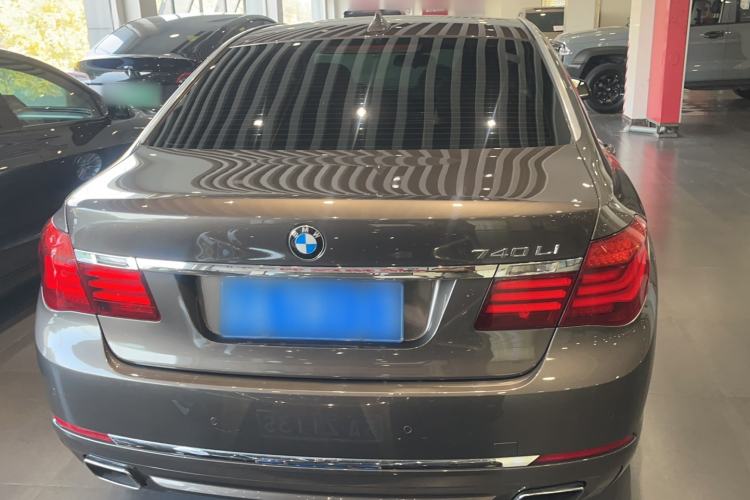 Used BMW 7 Series 2013 740Li Leading Model Exterior 4