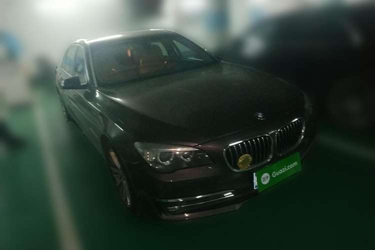 Used BMW 7 Series 2013 740Li Leading Model Front Right 45 Deg
