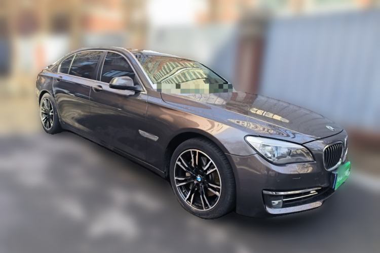 Used BMW 7 Series 2013 740Li xDrive Front Right 45 Deg