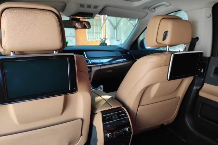 Used BMW 7 Series 2013 730Li Leading Model Headliner