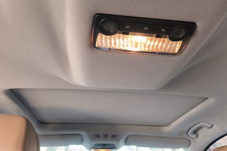 Used BMW 7 Series 2013 740Li xDrive Headliner