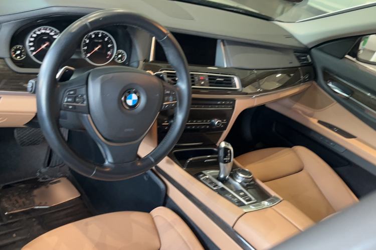Used BMW 7 Series 2013 740Li Leading Model Interior 3
