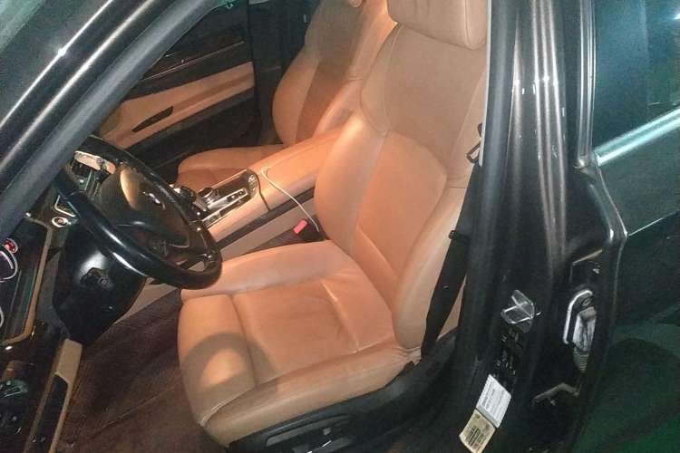 Used BMW 7 Series 2013 740Li Leading Model Left Front Seat