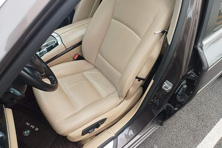 Used BMW 7 Series 2013 730Li Leading Model Left Front Seat