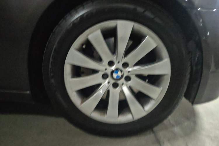 Used BMW 7 Series 2013 740Li Leading Model Right Front Wheel Hub