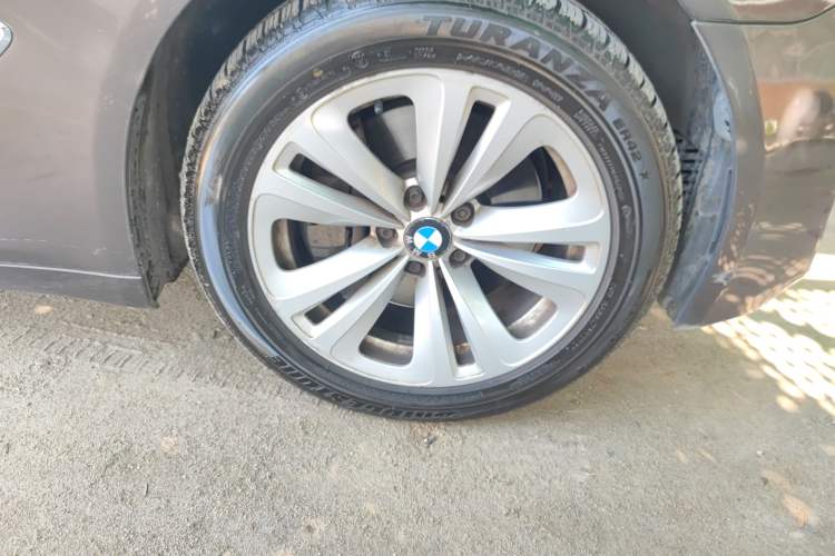 Used BMW 7 Series 2013 730Li Leading Model Right Front Wheel Hub