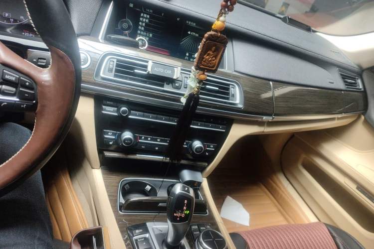 Used BMW 7 Series 2013 730Li Leading Model Audio And AC Panel