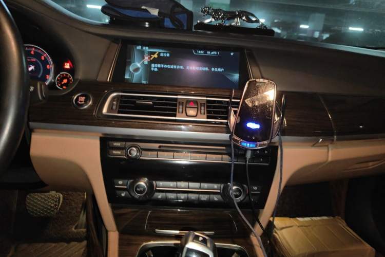 Used BMW 7 Series 2013 730Li Luxury Model Audio And AC Panel
