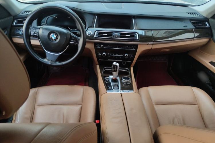 Used BMW 7 Series 2013 730Li Leading Model Center Console