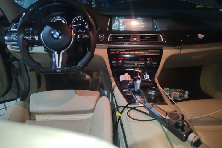 Used BMW 7 Series 2013 740Li Luxury Model Center Console