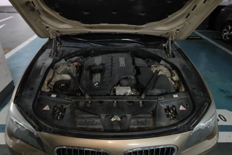 Used BMW 7 Series 2013 730Li Luxury Model Engine Bay