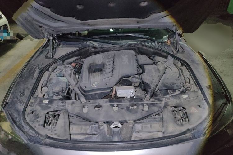 Used BMW 7 Series 2013 730Li Leading Model Engine Bay