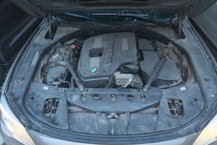 Used BMW 7 Series 2013 730Li Luxury Model Engine Bay