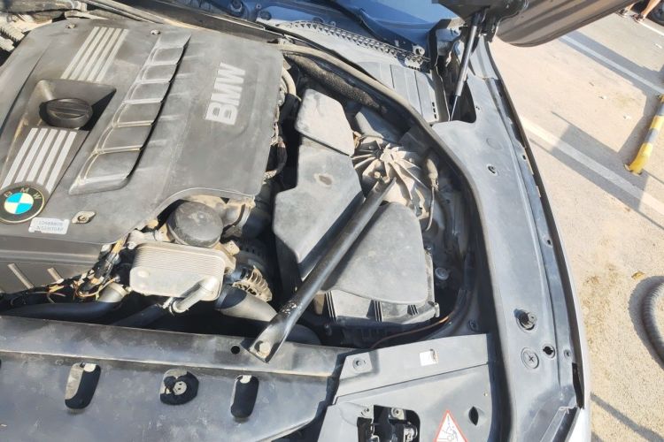 Used BMW 7 Series 2013 730Li Leading Model Engine Bay Left