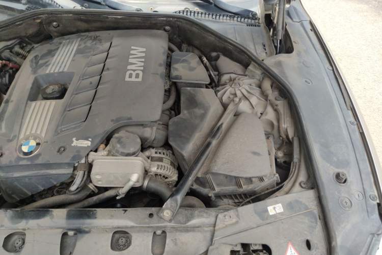 Used BMW 7 Series 2013 730Li Leading Model Engine Bay Left