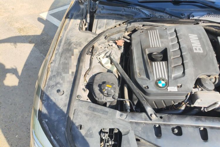 Used BMW 7 Series 2013 730Li Leading Model Engine Bay Right