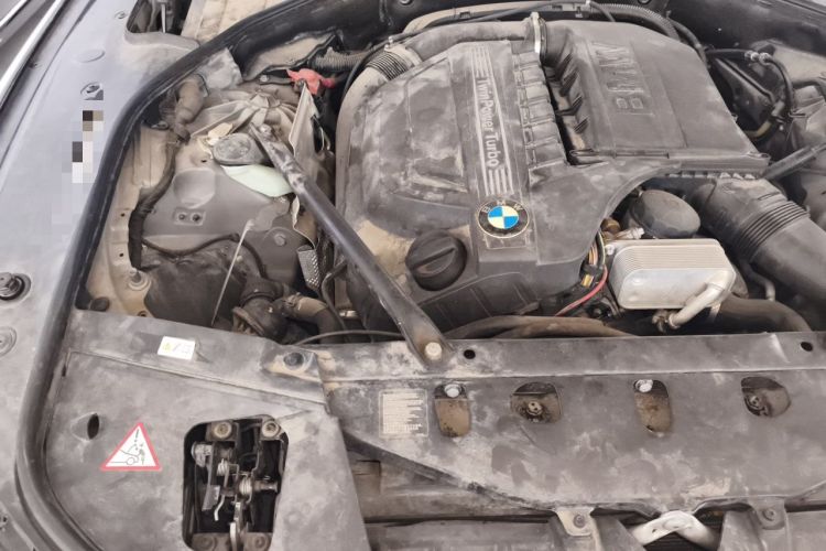 Used BMW 7 Series 2013 740Li Leading Model Engine Bay Right