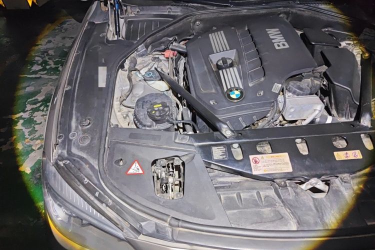 Used BMW 7 Series 2013 730Li Luxury Model Engine Bay Right
