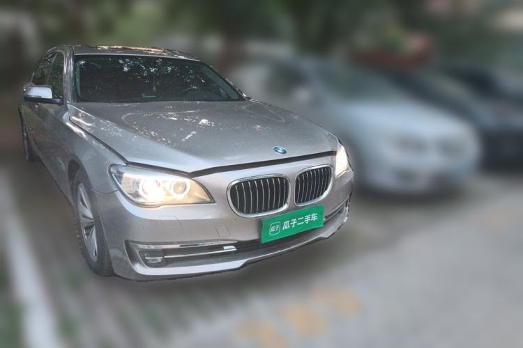 Used BMW 7 Series 2013 730Li Luxury Model Front Right 45 Deg
